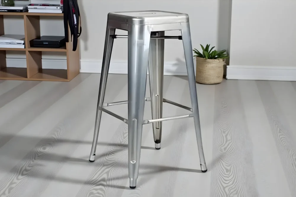 Art. 934 - Sgabello Colore Acciaio