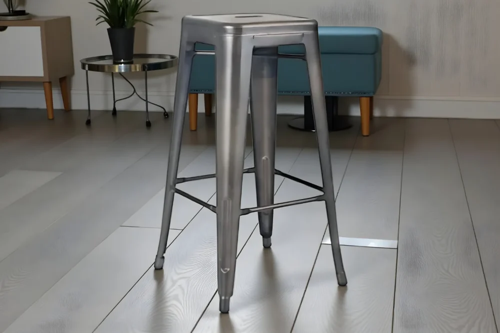 Art. 935 – Sgabello Colore Canna di Fucile