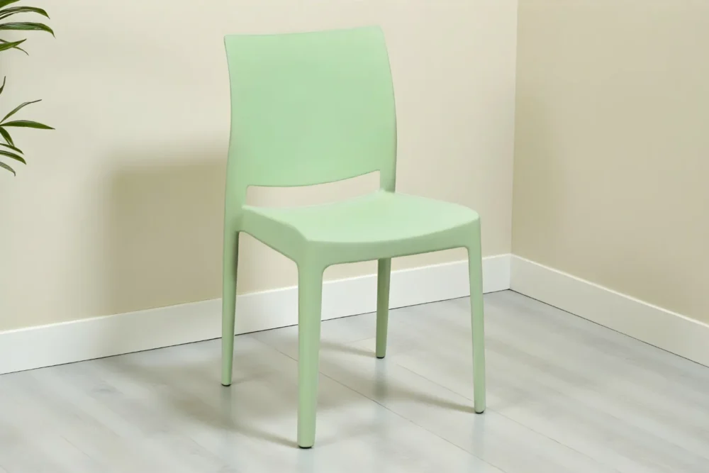 Art. 2025 - Sedia in polipropilene verde pastello
