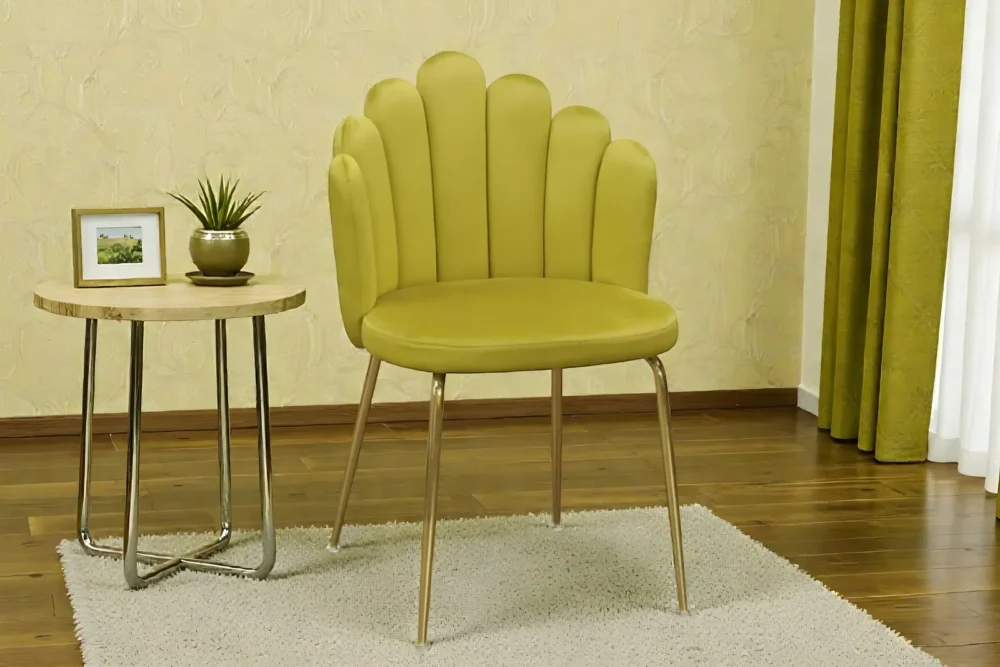 sedia-poltroncina-telaiodorato-imbottita-velluto-giallo-senape-ammida