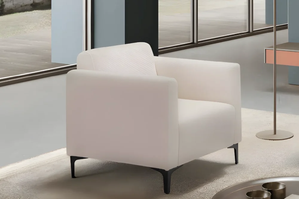 Poltrona modello Alex Vera Pelle Spessorata