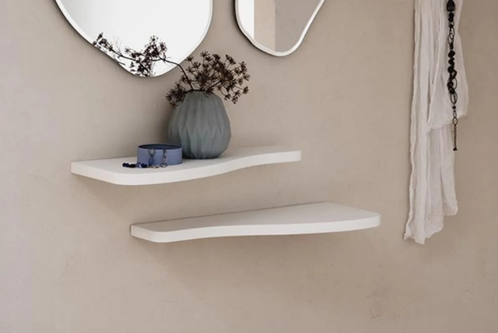 Zoom mensola sagomata B. N .