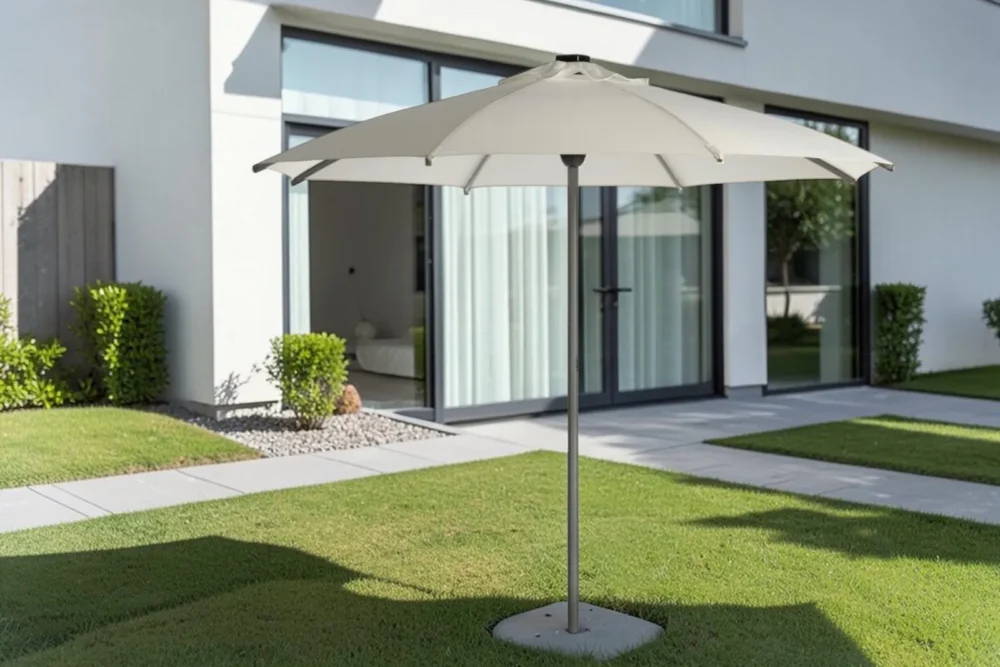 Ombrellone Matik con pannello solare integrato