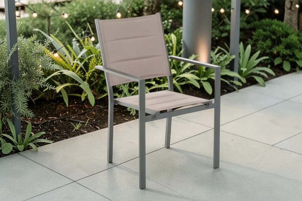 Sedia Ambrosia con braccioli Ecru