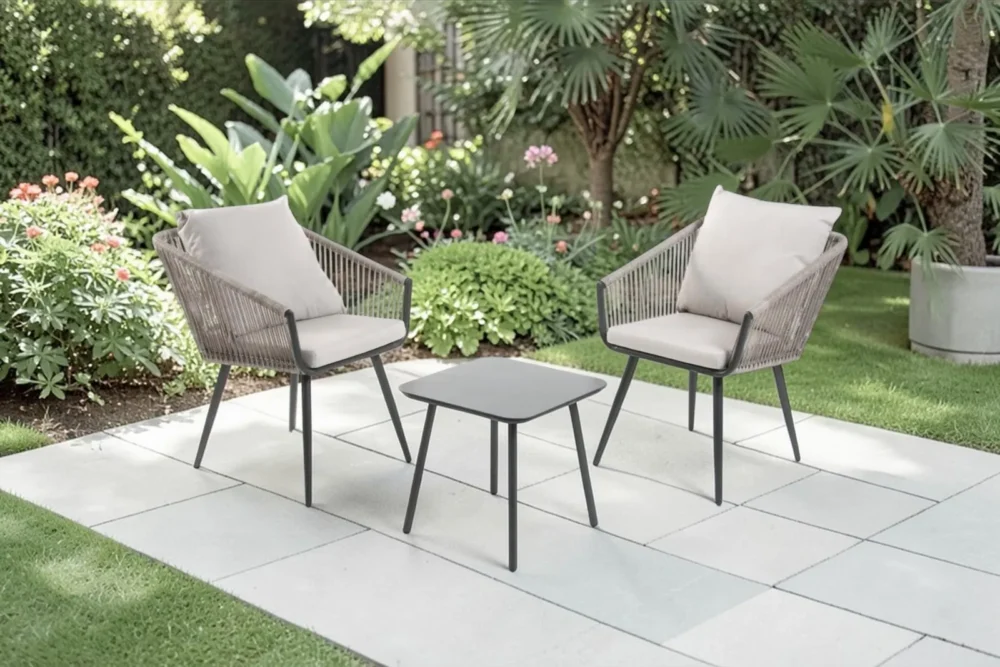 Set tavolino + 2 poltrone Madrid